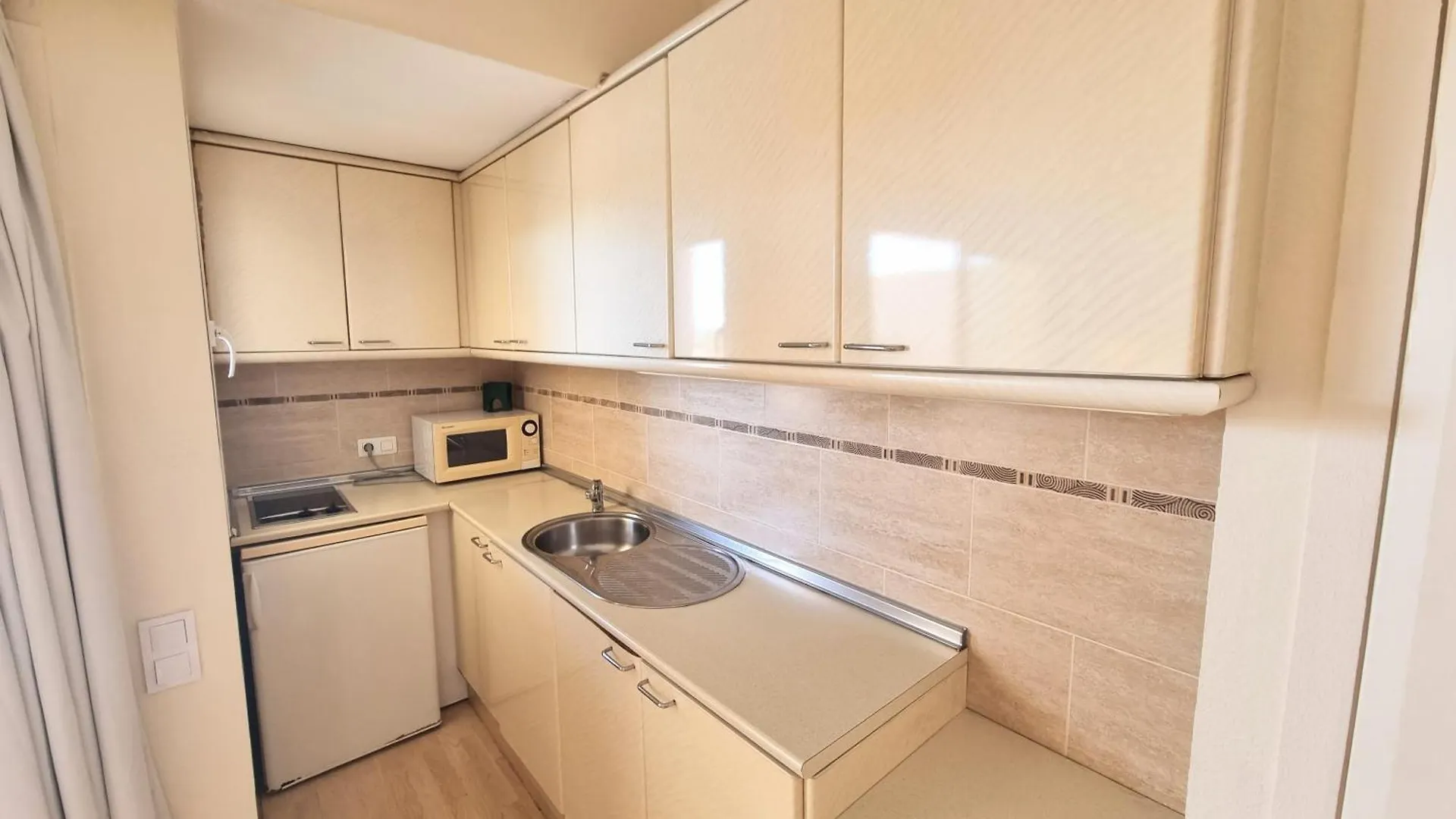 Apartment Pyr Beach And Pool Studio I Fuengirola Spain