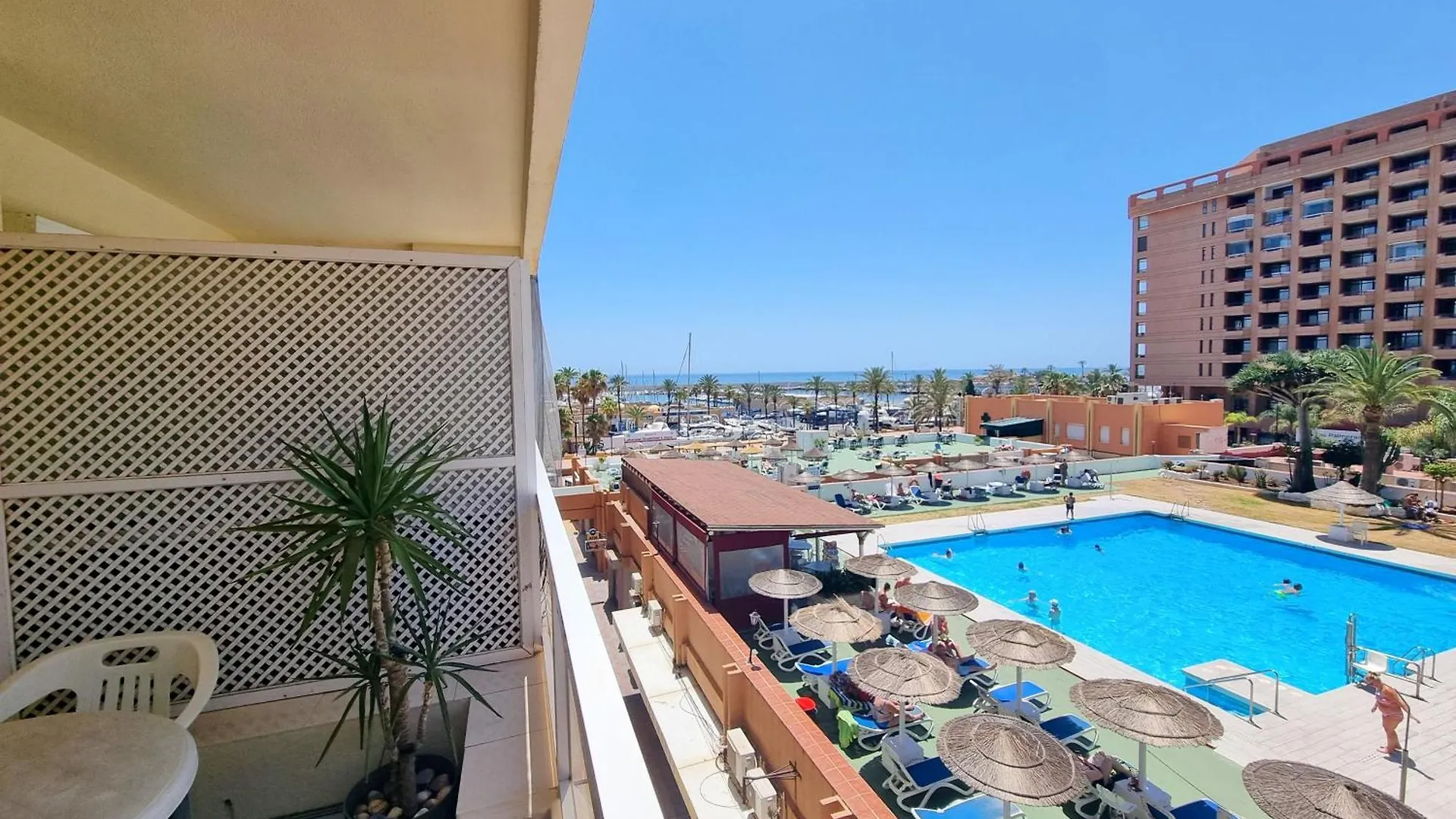 Pyr Beach And Pool Studio I Fuengirola Spain