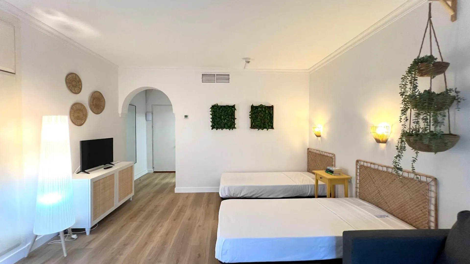 Pyr Beach And Pool Studio I Fuengirola Apartment