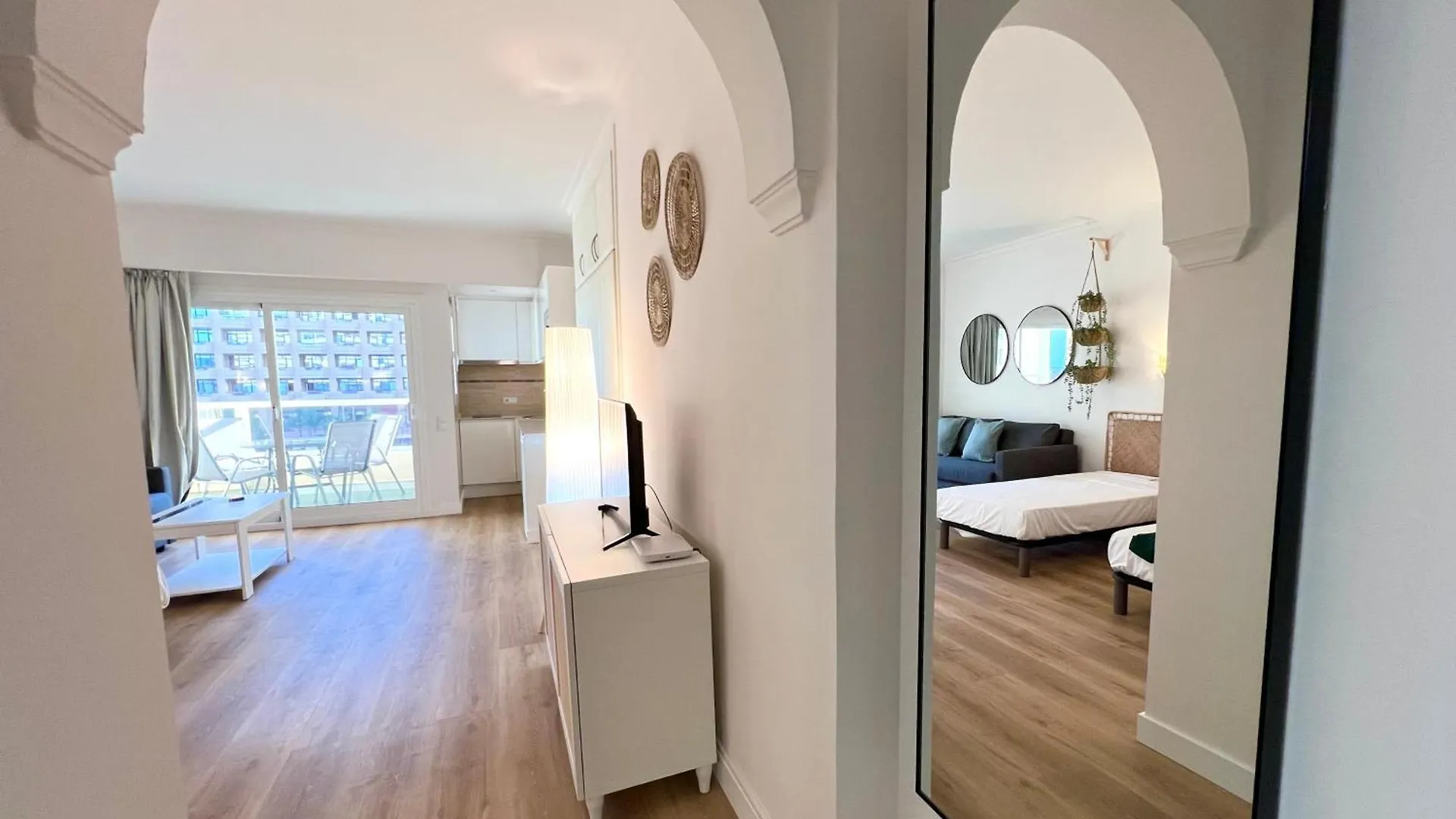Pyr Beach And Pool Studio I Fuengirola