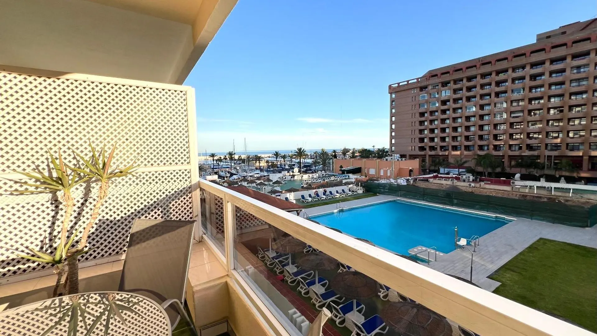 Apartment Pyr Beach And Pool Studio I Fuengirola